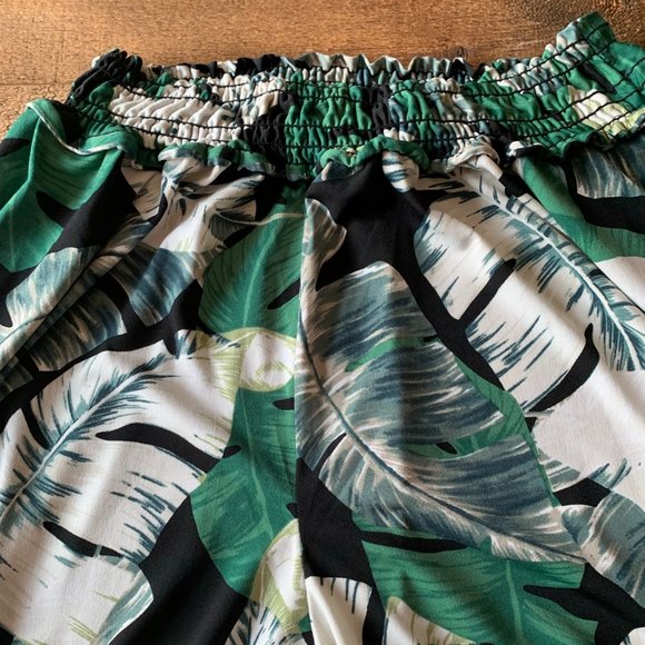 Flowy pants - Picture 1 of 8